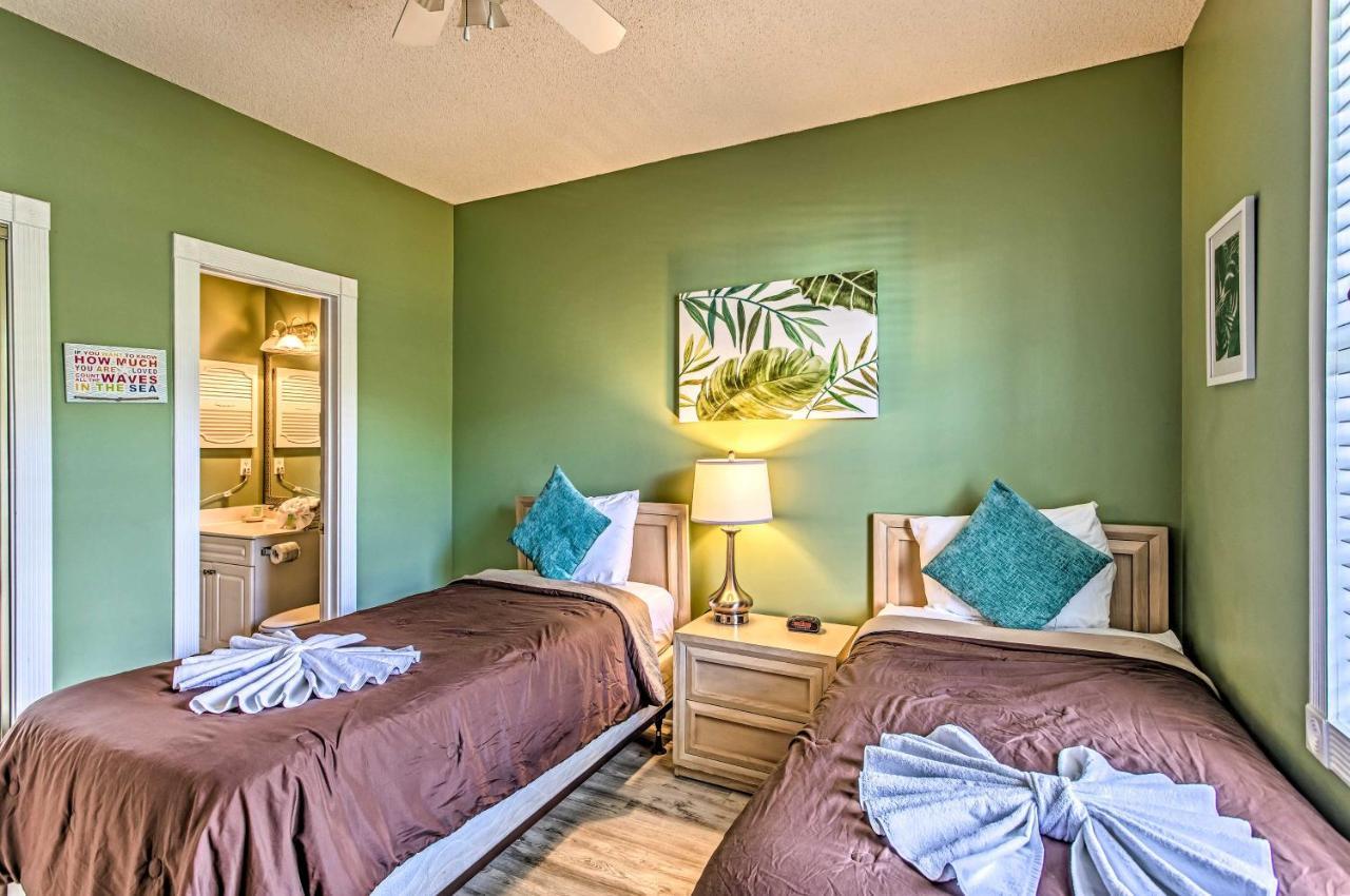 Myrtlewood With Games Less Than 2 Mi To Beach! Myrtle Beach
